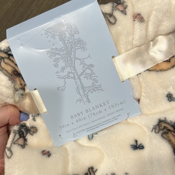Nwt! Winnie the Pooh baby blanket! - Picture 5 of 5
